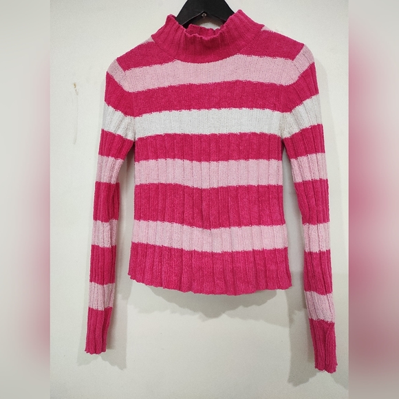 Pink Cozy Top 💗 - Picture 7 of 13